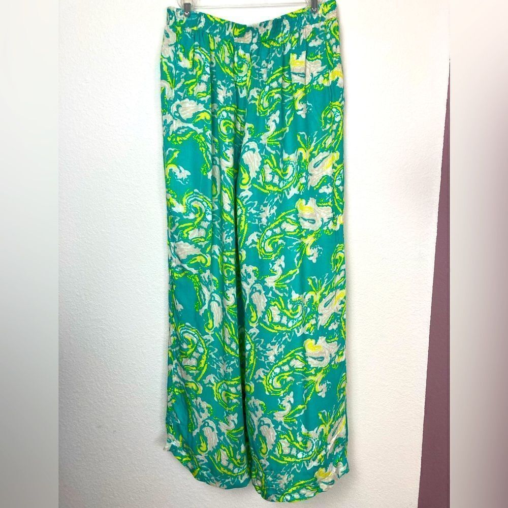 Madison turquoise, chartreuse, white& tan t shirt soft abstract print pants 🌷❤️